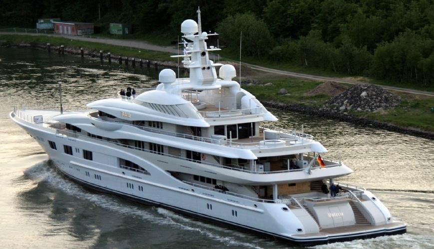 yacht Valerie