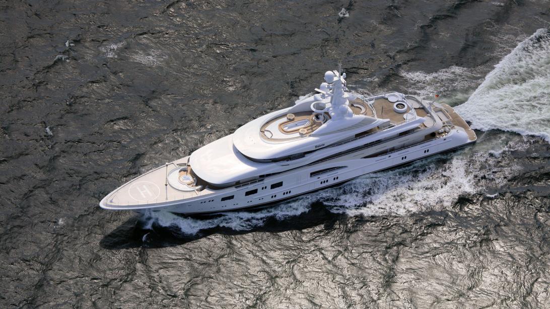 yacht Valerie