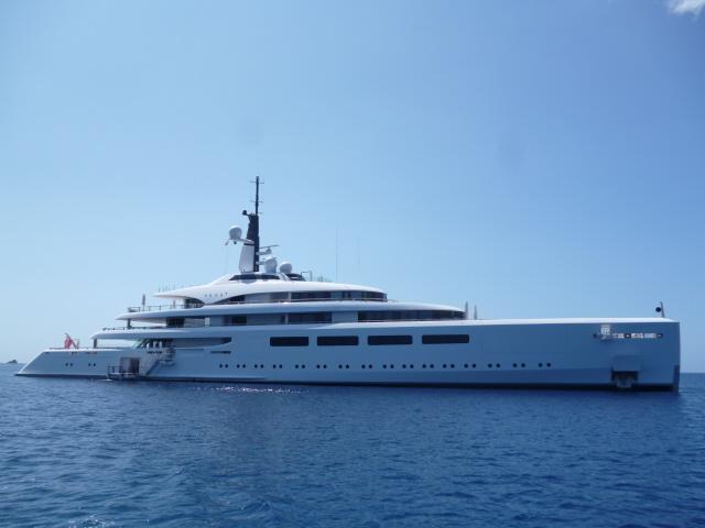 yacht Vava II