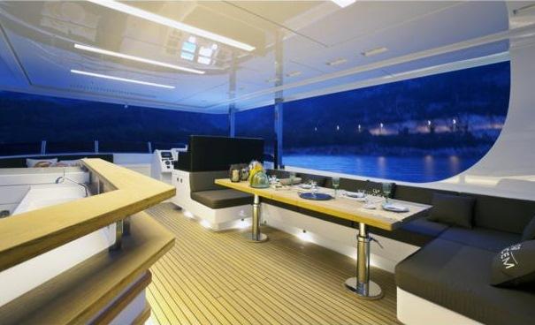 yacht Moni