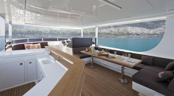 yacht Moni
