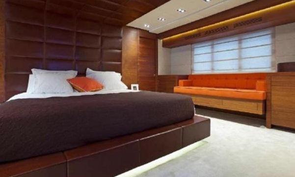 yacht Moni