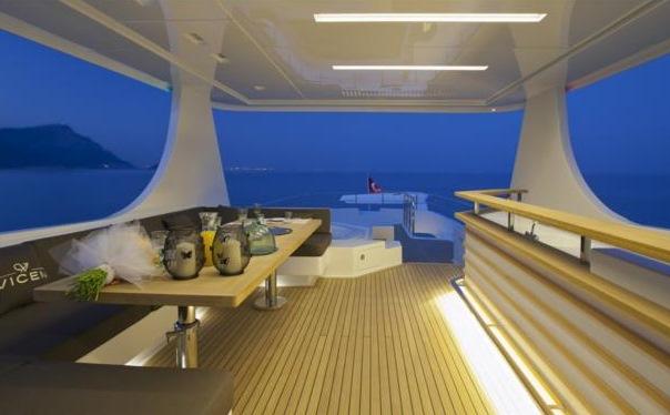 yacht Moni