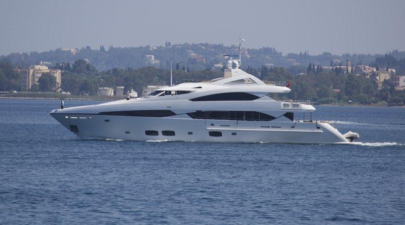 yacht Lucien