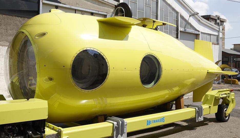 yacht Yellow Submarine