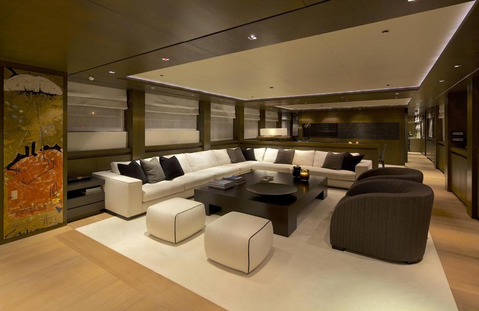 yacht Mado