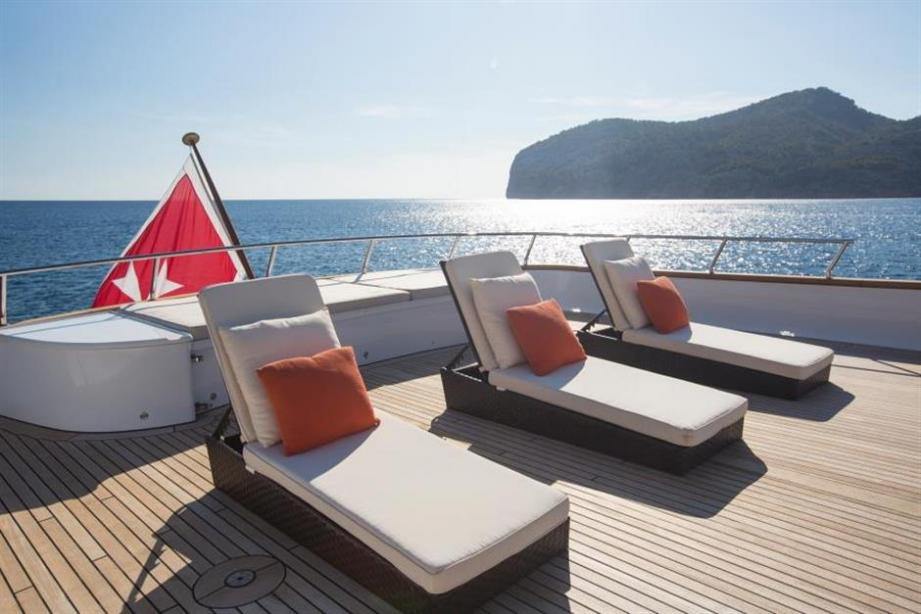 yacht MQ2