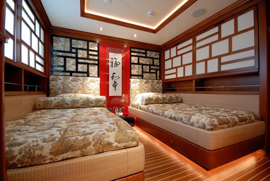 yacht Aquamarina