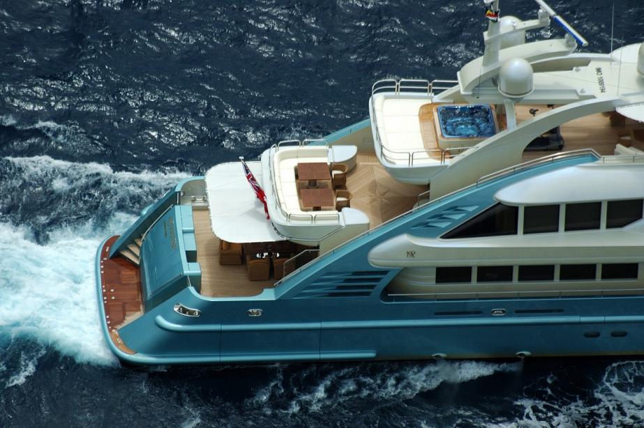 yacht Aquamarina