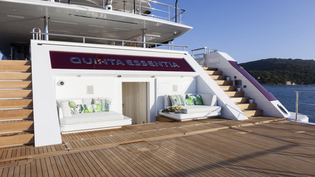 yacht Quinta Essentia