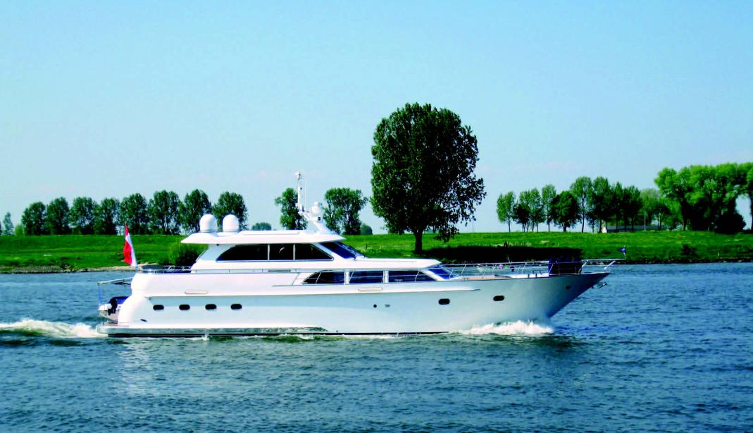 yacht Continental I