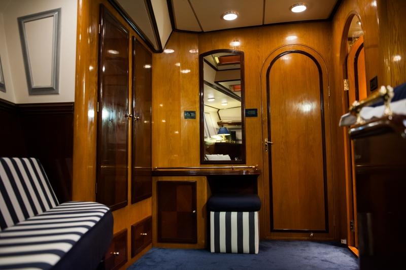 yacht Wind of Change