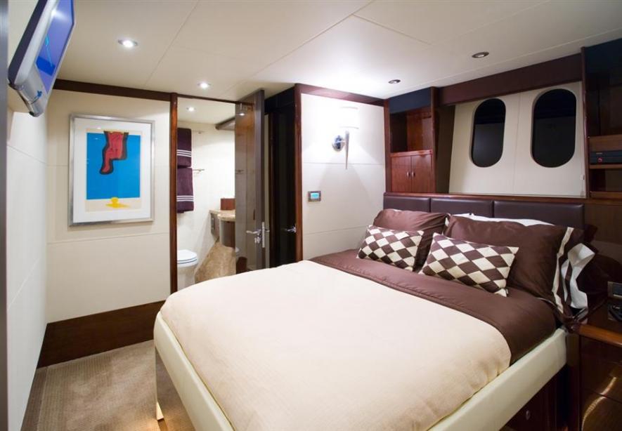 yacht Pure Romance
