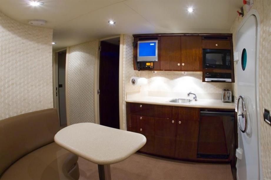 yacht Pure Romance