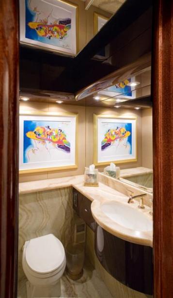 yacht Pure Romance