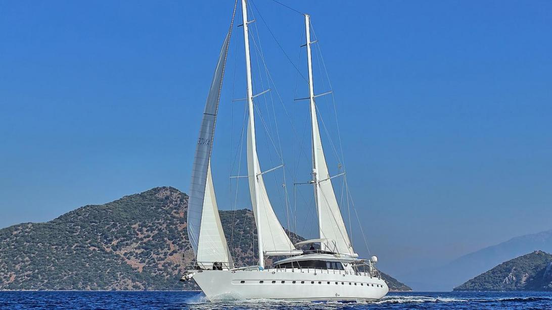 yacht Angelo II