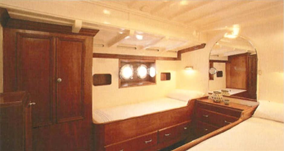 yacht Alcor Secondo