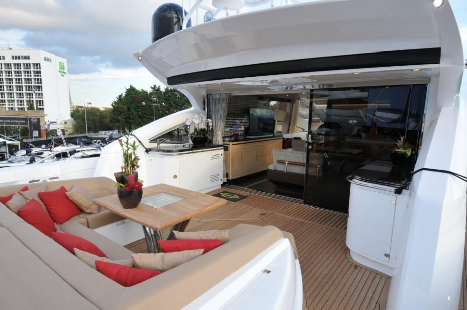 yacht Carte Blanche