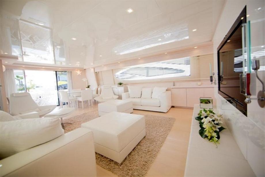 yacht Tuscan Sun