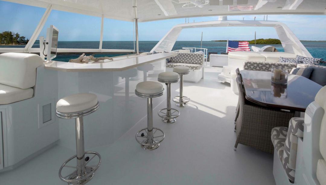 yacht Illiquid