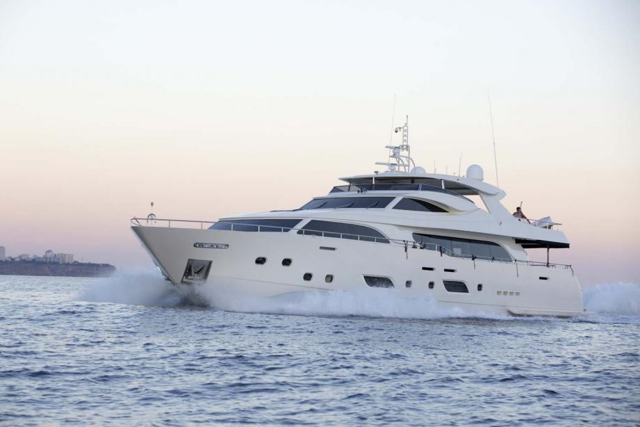 yacht Panfeliss