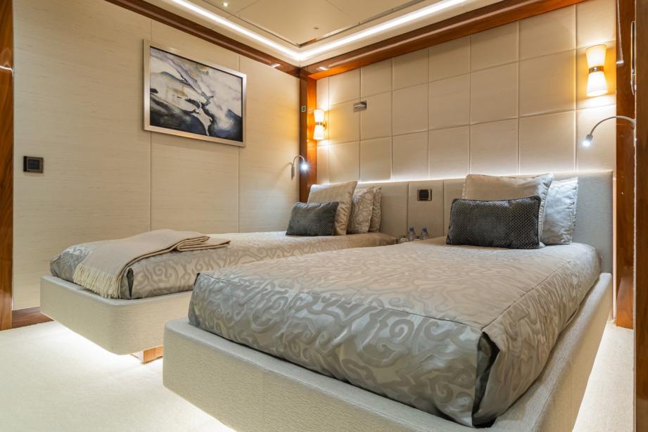 yacht Alessandra III