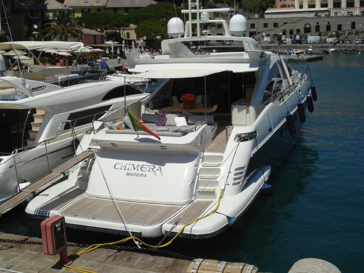 yacht Chimera