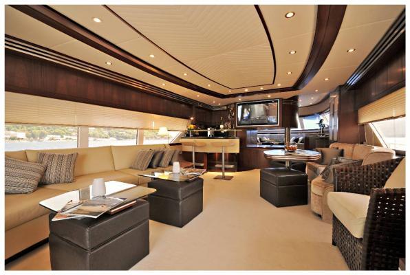 yacht Lady Carola