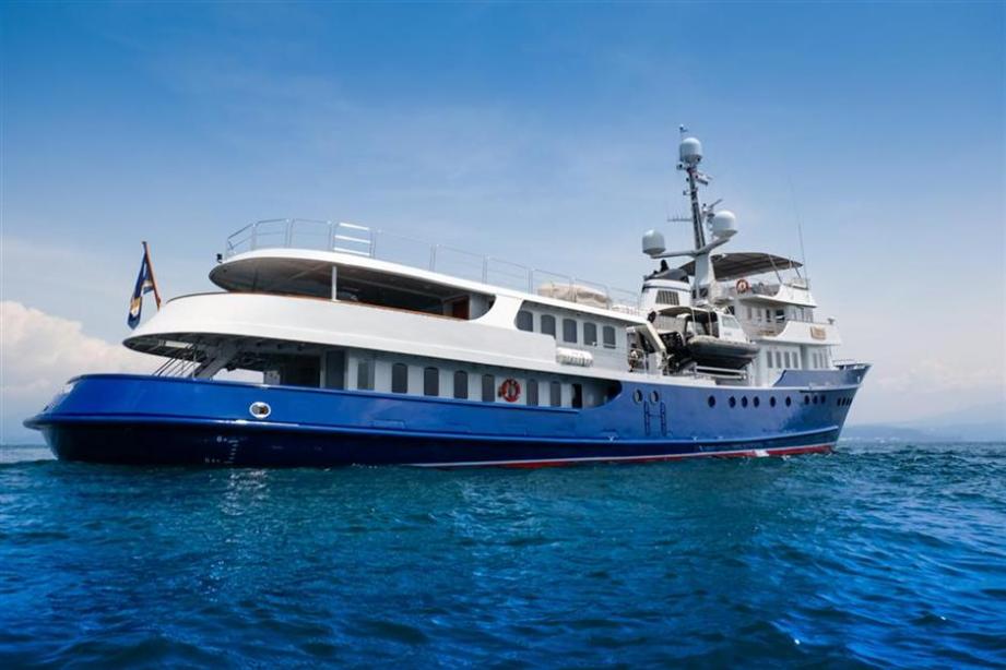 yacht Asteria