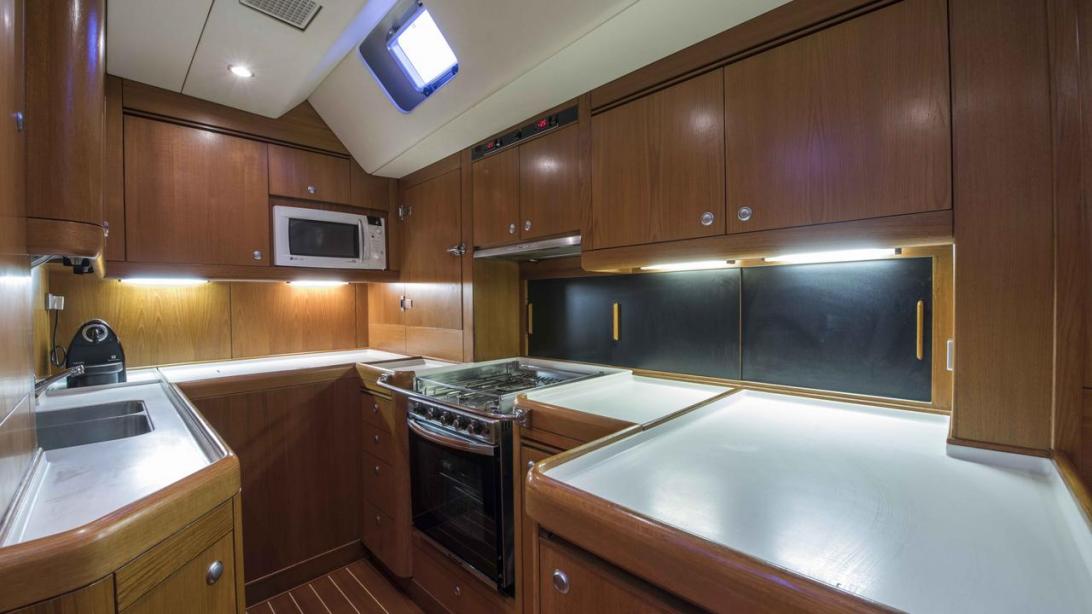 yacht Stay Calm