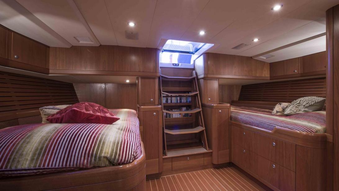 yacht Stay Calm