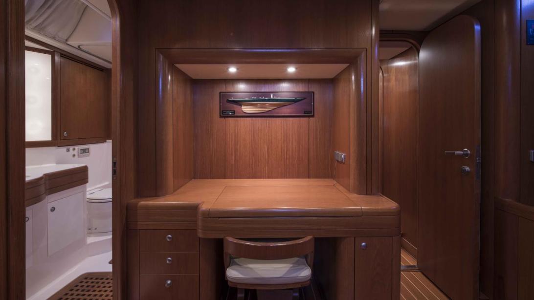 yacht Stay Calm