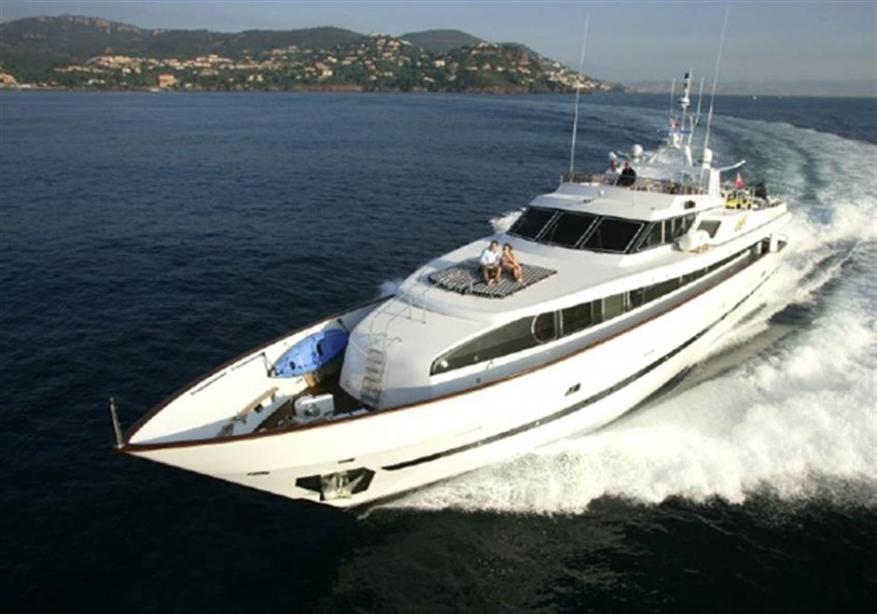 yacht Avella