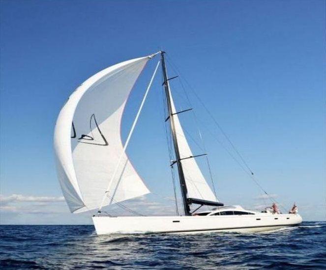 yacht La Luna