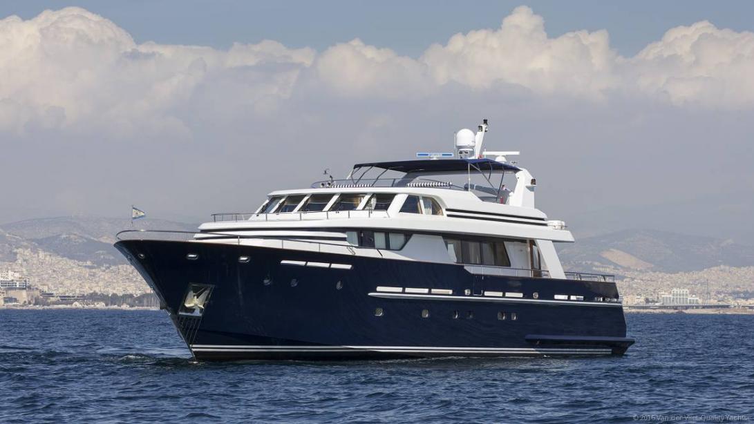 yacht Ninemia
