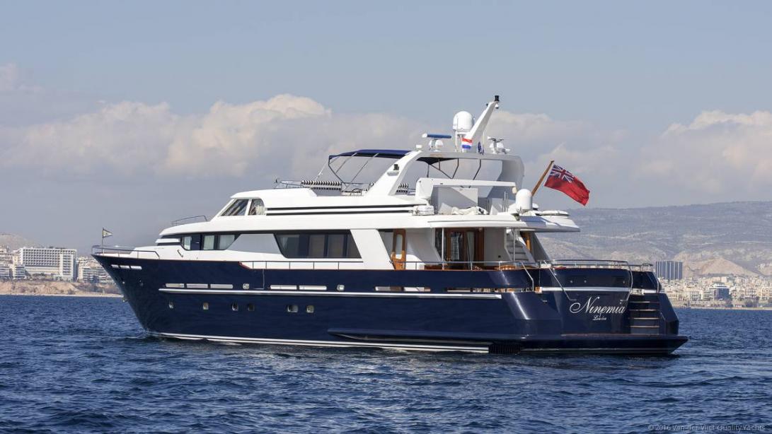 yacht Ninemia
