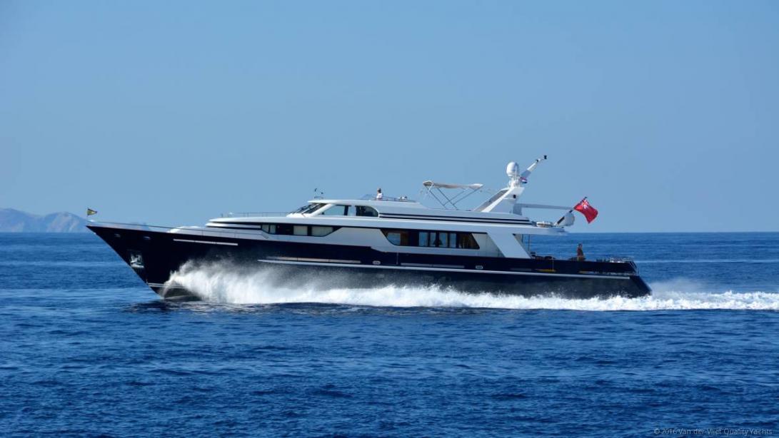 yacht Ninemia