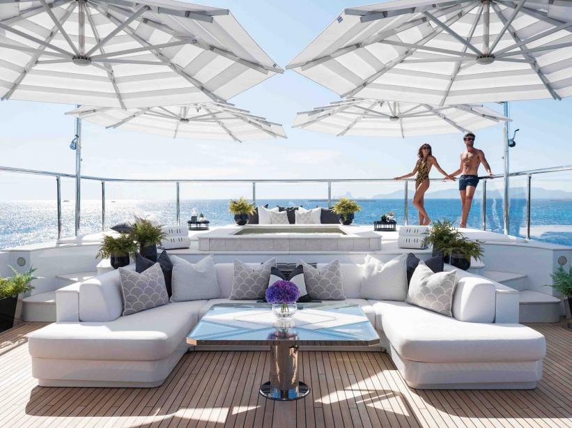 yacht Soundwave