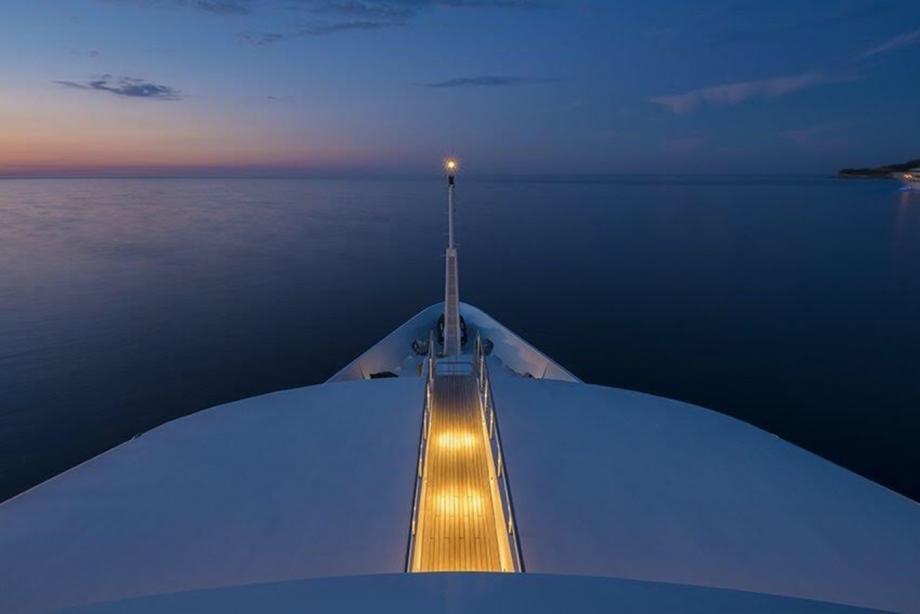 yacht Serenity