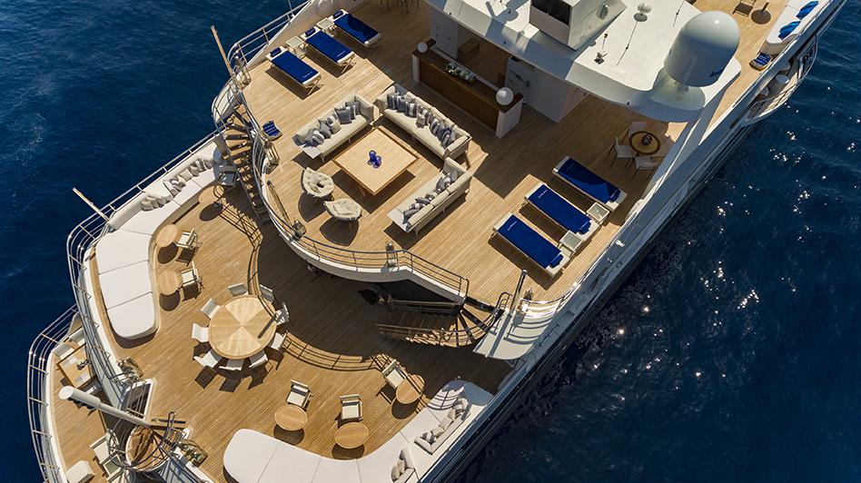 yacht Serenity