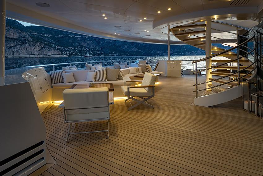 yacht Serenity