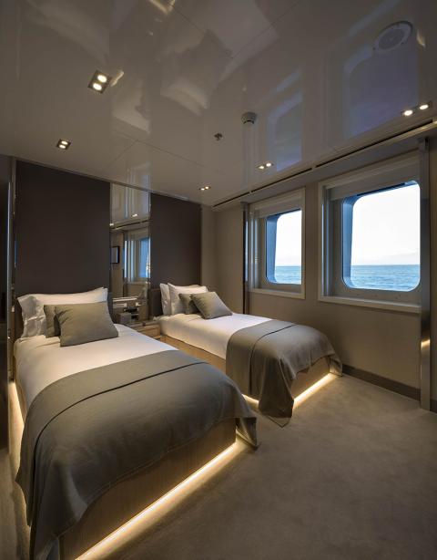 yacht Serenity