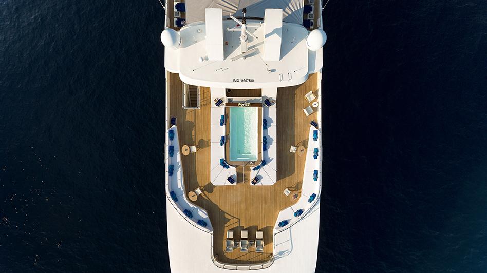 yacht Serenity