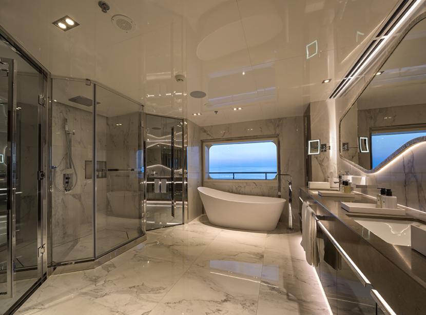 yacht Serenity