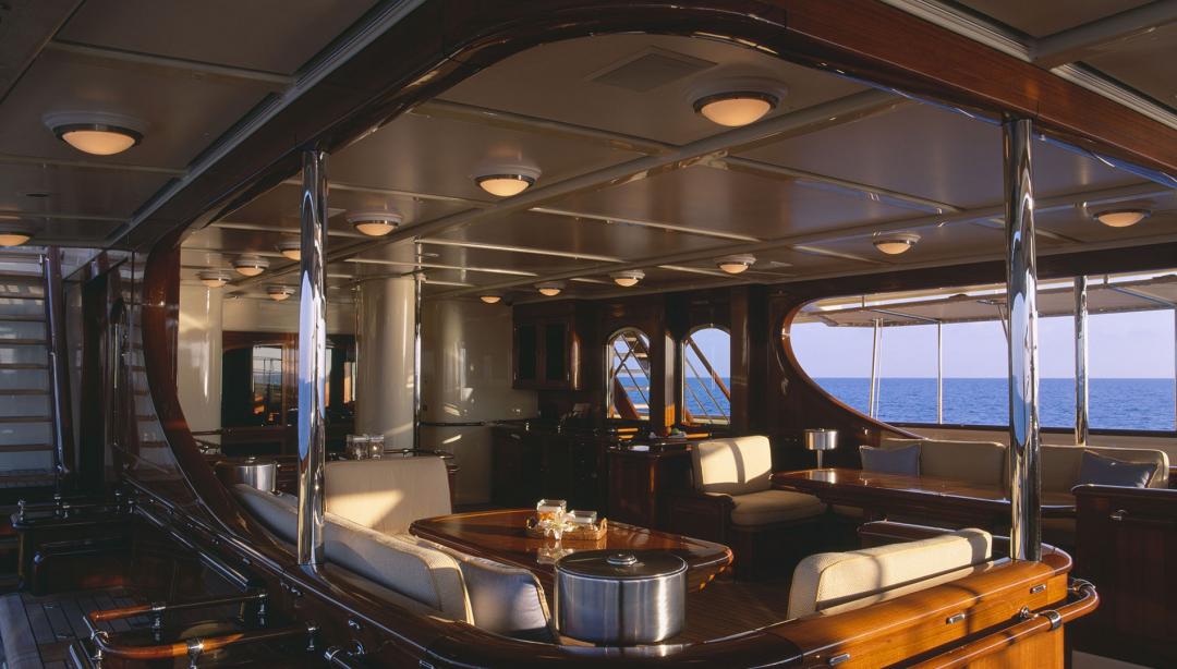 yacht Athena