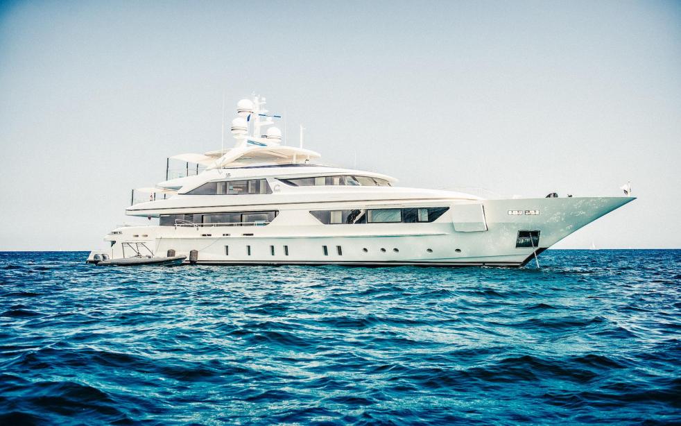yacht The Scorpion
