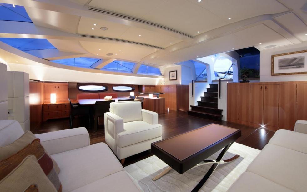 yacht Heureka