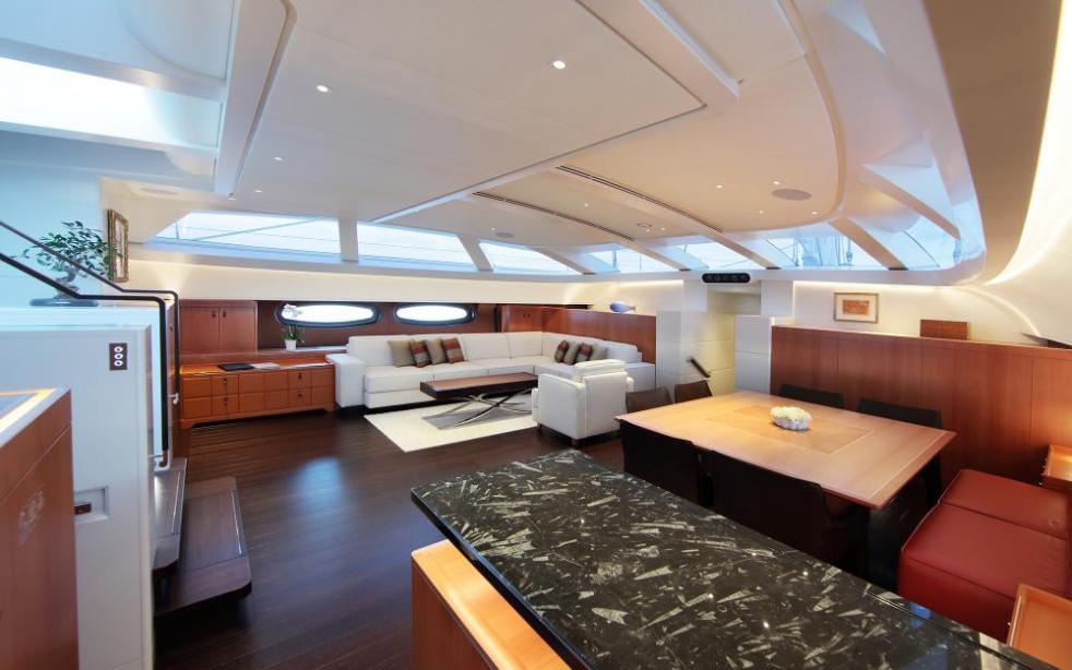 yacht Heureka