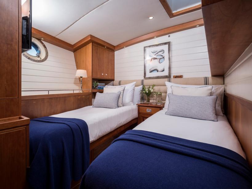 yacht Alexa of London