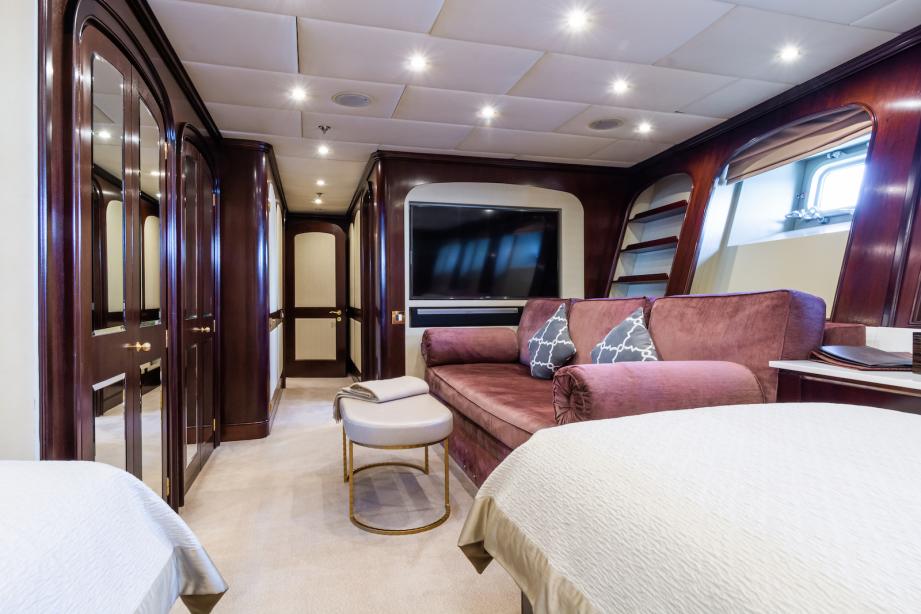 yacht The Wellesley